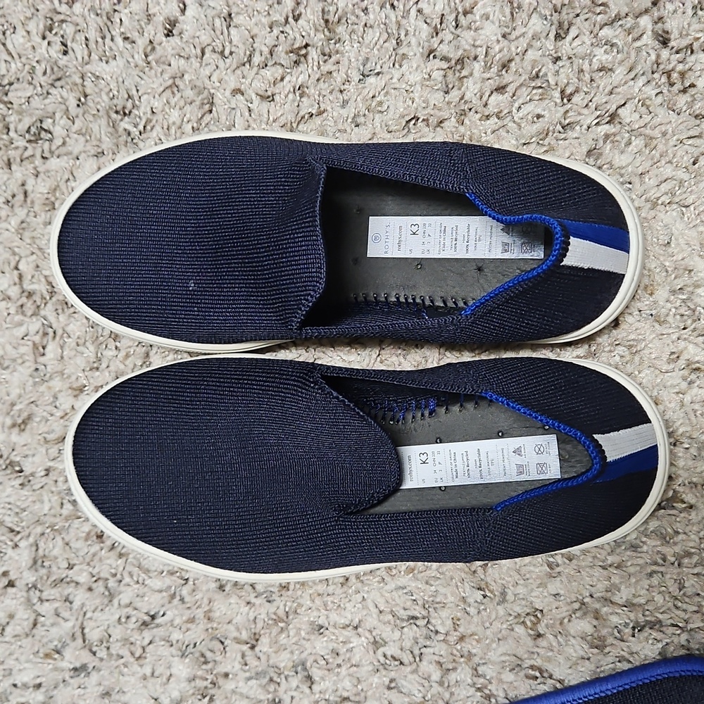 Rothy’s Kids Navy Slip On Sneakers Knitted Size 3 - Picture 2 of 7